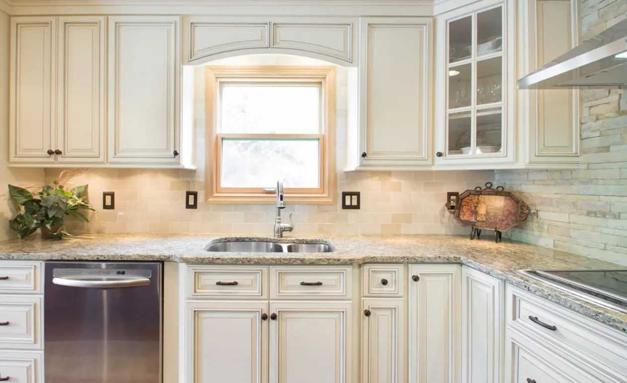 Signature Pearl Example Kitchen
