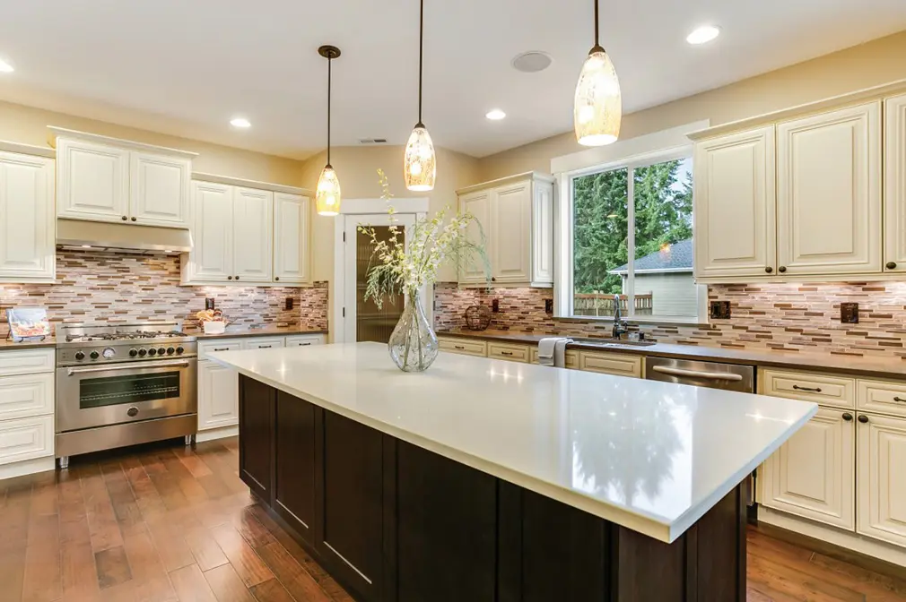 Perla Example Kitchen