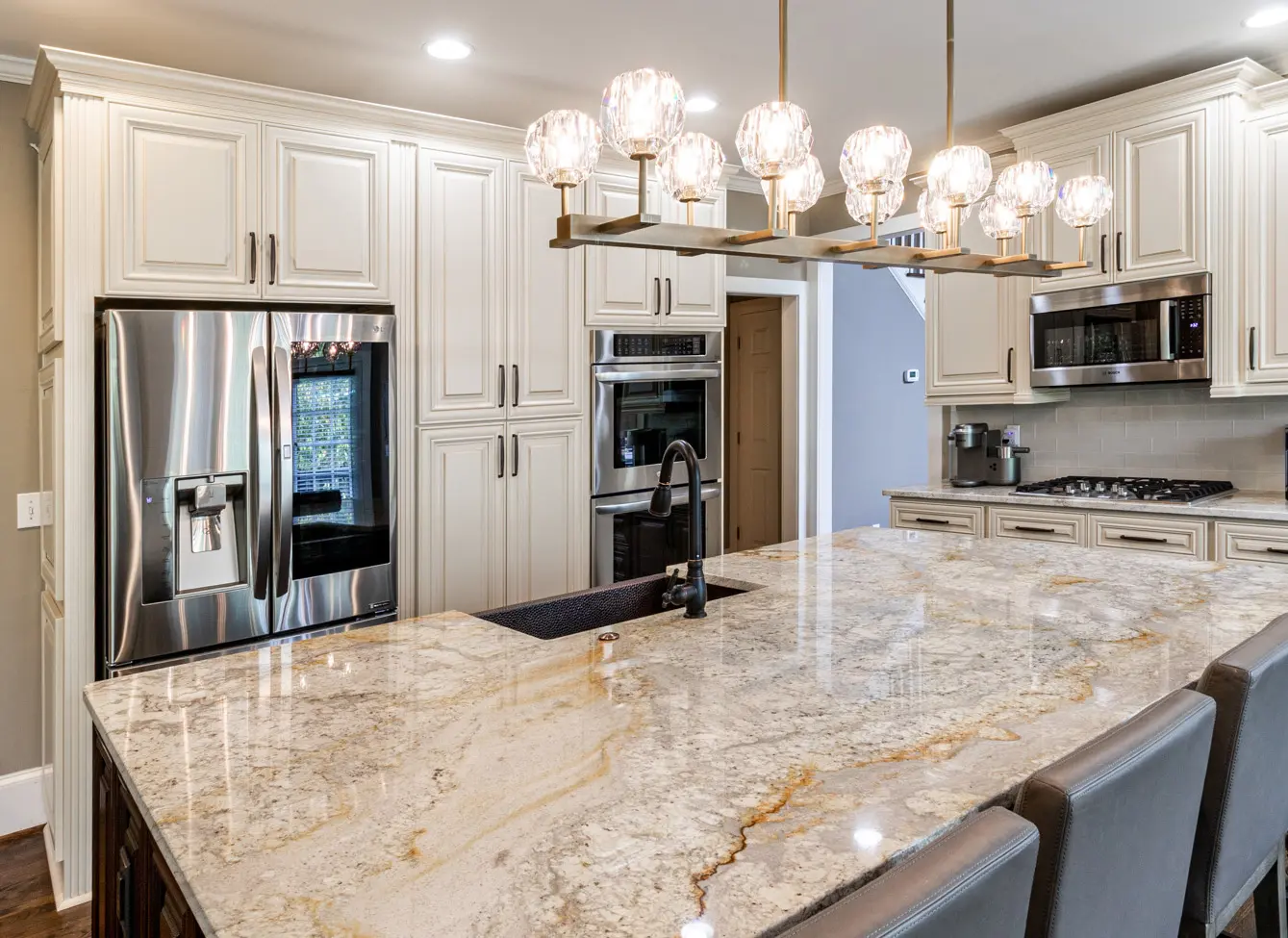 Princeton Creamy White Glazed Example Kitchen