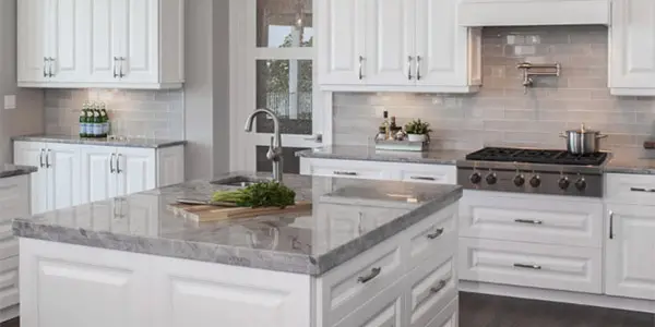 Classic White (CW) Cabinets